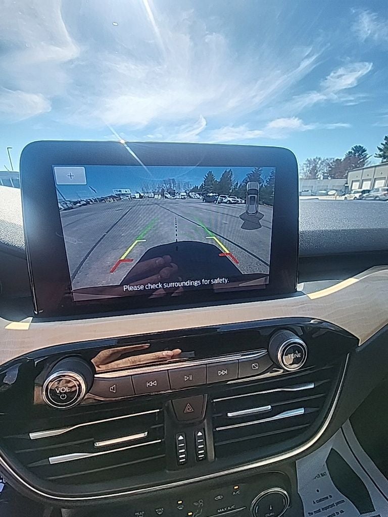 2022 Ford Escape Titanium