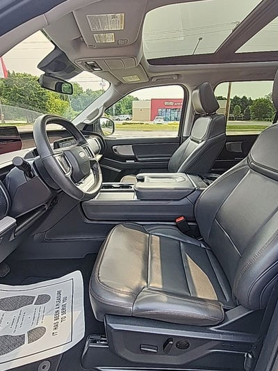 2025 Ford Expedition Active