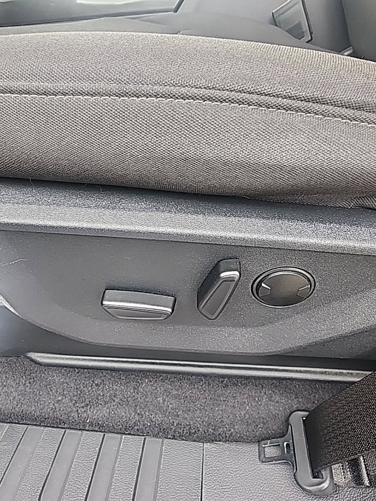2023 Ford F-150 Base