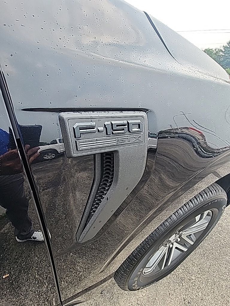 2023 Ford F-150 XL STX