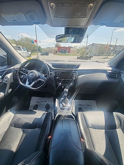 2022 Nissan Rogue Sport SL