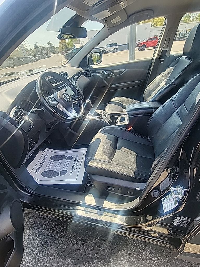 2022 Nissan Rogue Sport SL