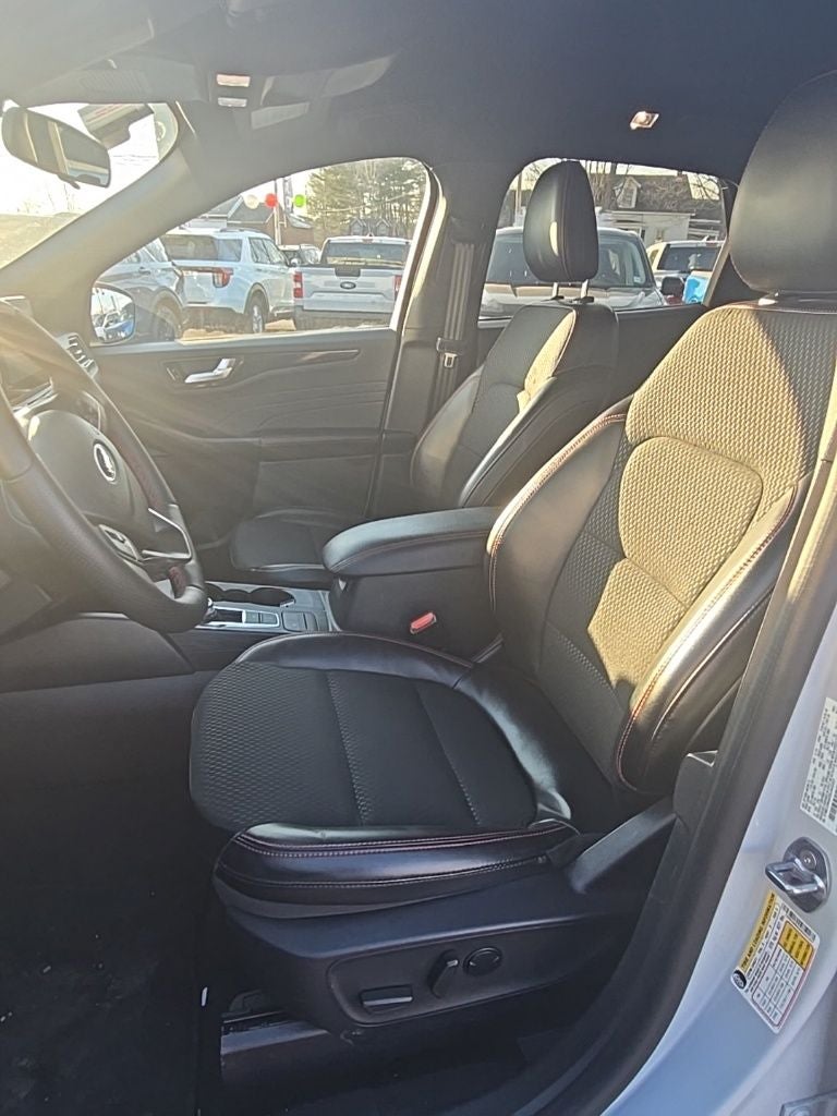 2025 Ford Escape ST-Line Select