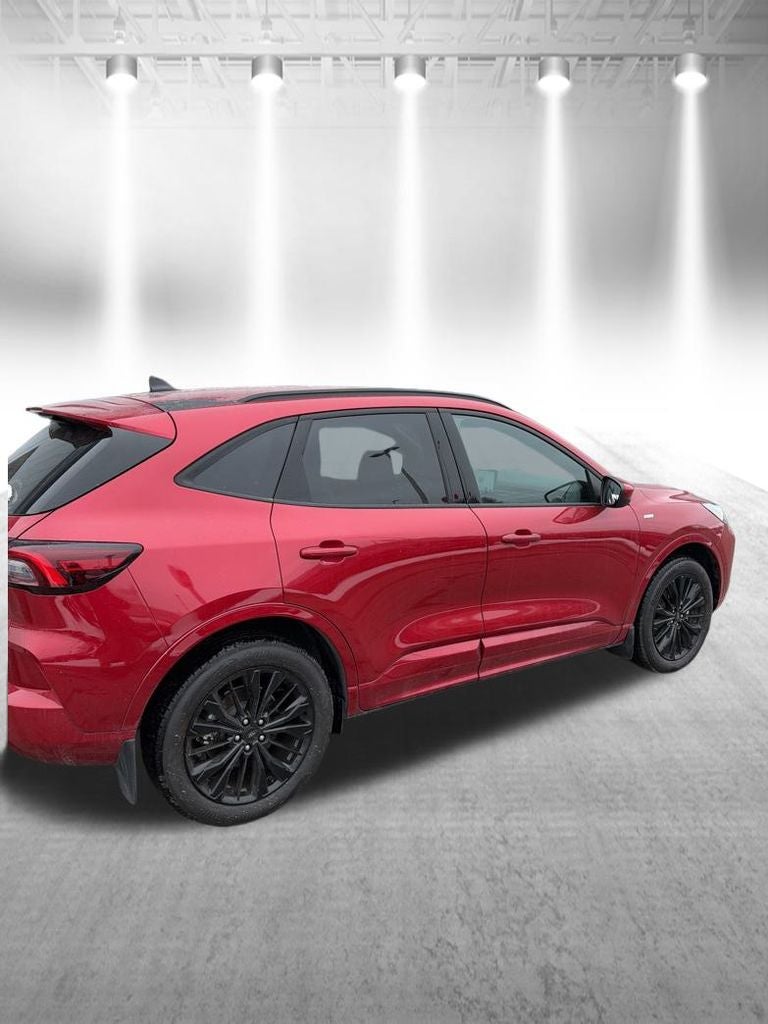 2025 Ford Escape ST-Line Elite