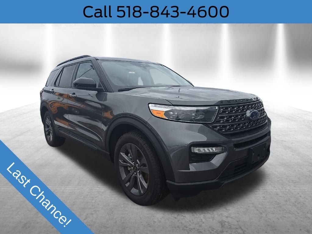 2023 Ford Explorer XLT 202A