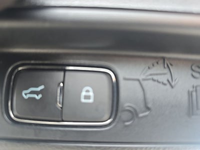 2023 Ford Explorer XLT 202A