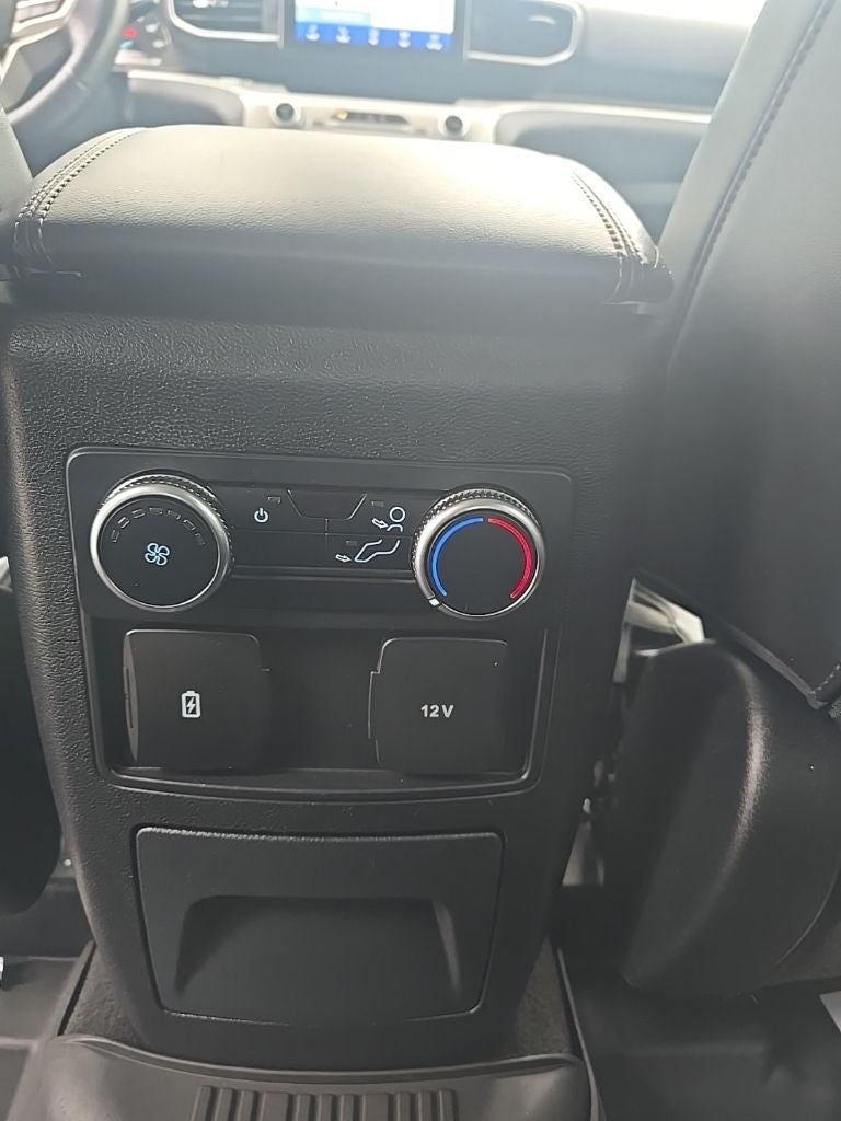 2023 Ford Explorer XLT 202A