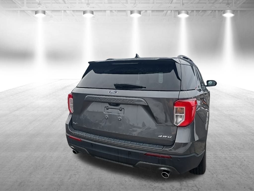 2023 Ford Explorer XLT 202A