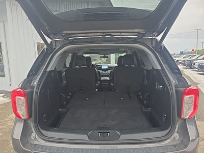 2023 Ford Explorer XLT 202A