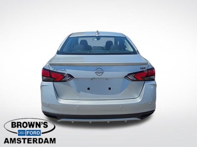 2025 Nissan Versa 1.6 SR