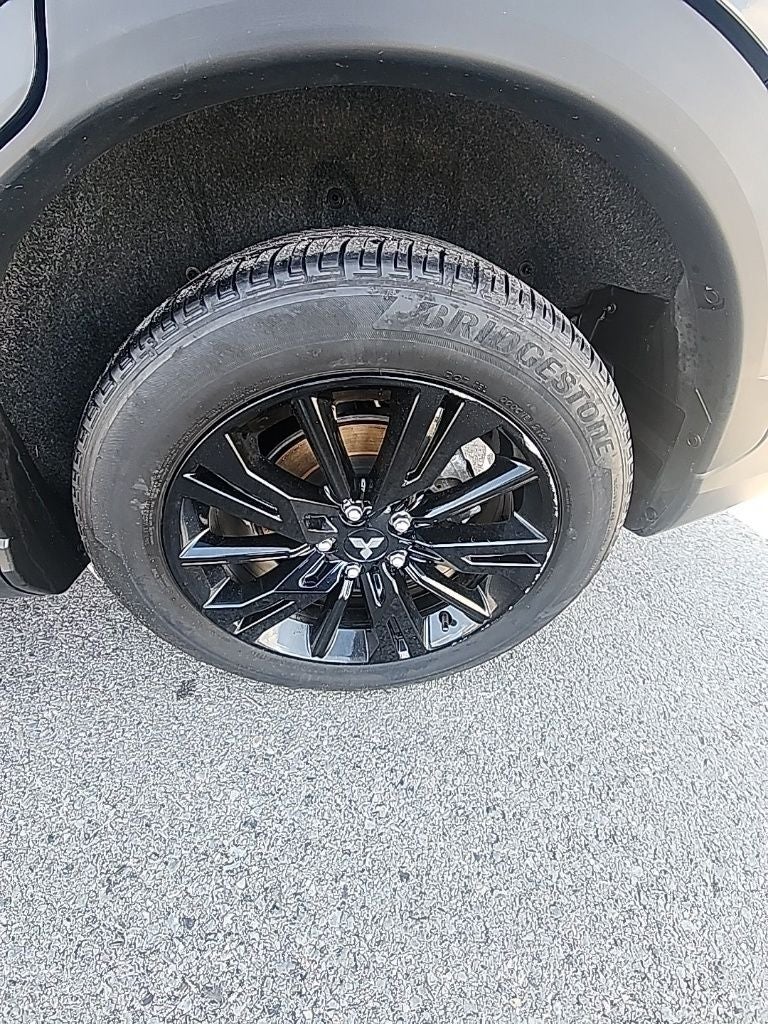 2024 Mitsubishi Eclipse Cross Base