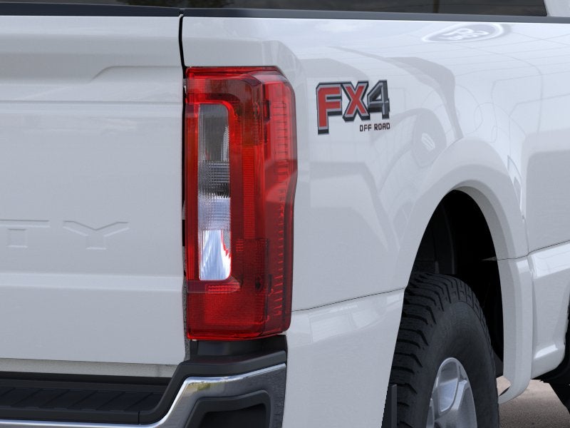 2026 Ford Super Duty F-350® XLT
